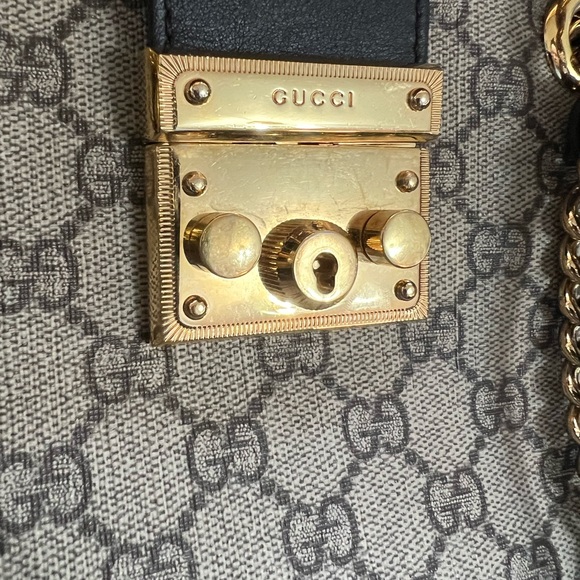 Gucci Padlock small GG shoulder bag - Picture 3 of 16